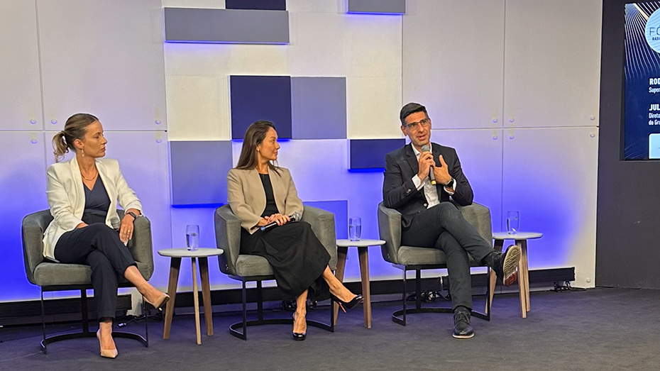 Apresentadores do 1° Fórum de Empregabilidade Jovem Brasil